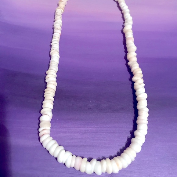 Genuine Puka Shell Necklace, Gorgeous Color - Picture 4 of 9